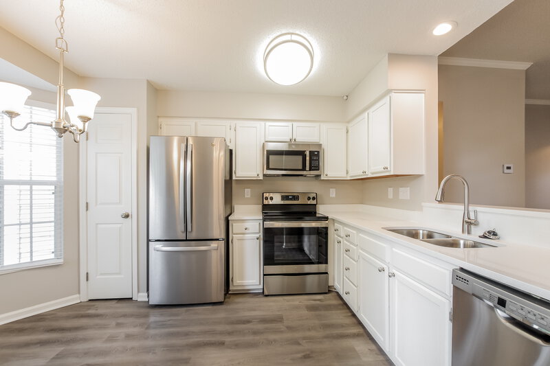 1,830/Mo, 9233 Oren Thompson Rd Charlotte, NC 28213 Kitchen View 2
