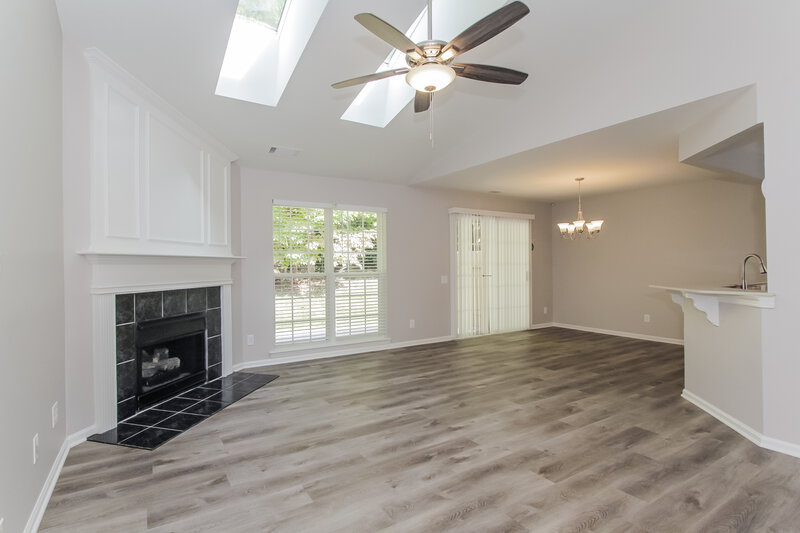 1,955/Mo, 1506 Rumstone Ln Charlotte, NC 28262 Living Room View 2