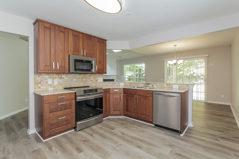 1,955/Mo, 1506 Rumstone Ln Charlotte, NC 28262 Kitchen View