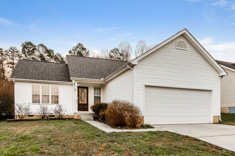 2,010/Mo, 5751 Heron Point Pl SW Concord, NC 28025 Front View 2