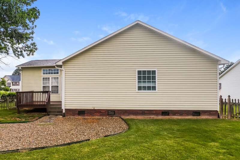 2,010/Mo, 1243 Piney Church Rd Concord, NC 28025 Rear View 2