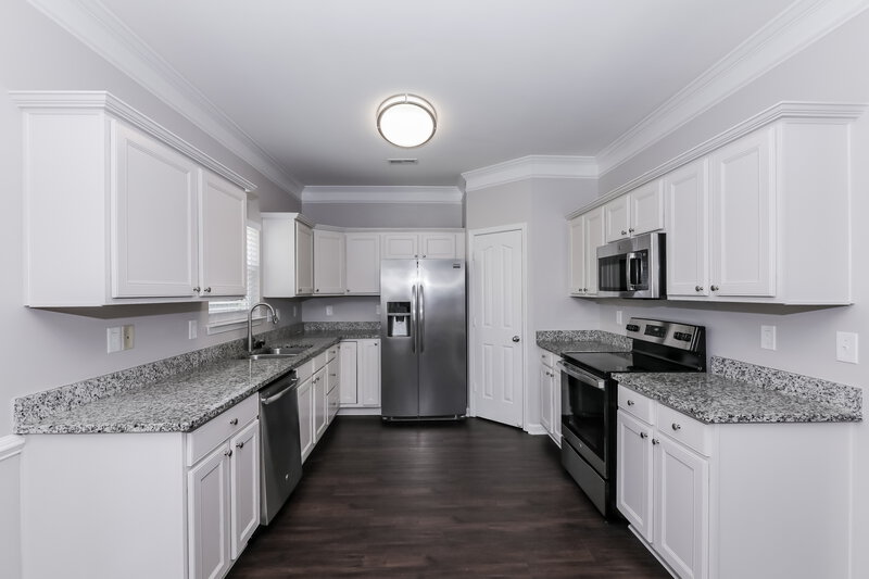 2,255/Mo, 16527 Falconry Way Charlotte, NC 28278 Kitchen View
