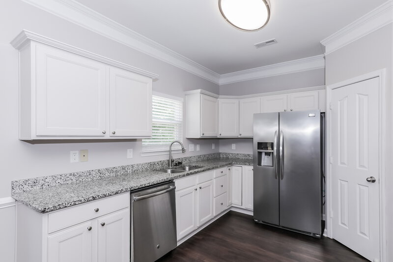 2,255/Mo, 16527 Falconry Way Charlotte, NC 28278 Kitchen View 2