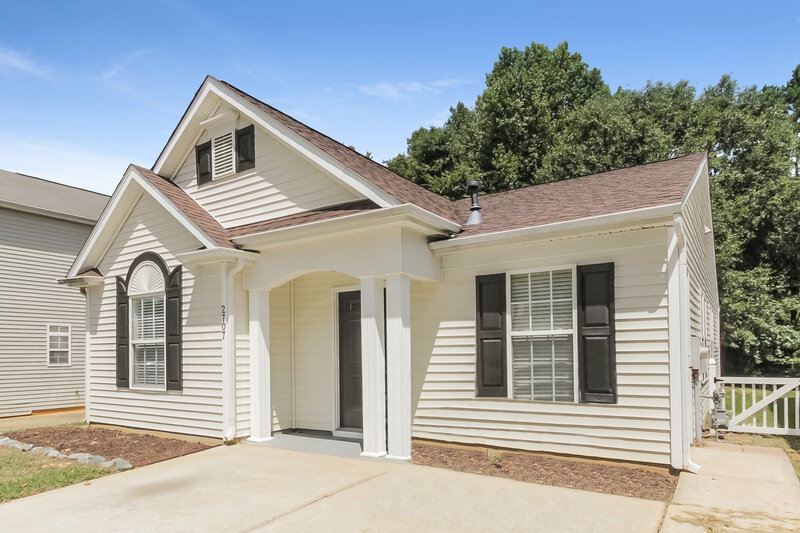 1,830/Mo, 2707 Oasis Ln Charlotte, NC 28214 Front View