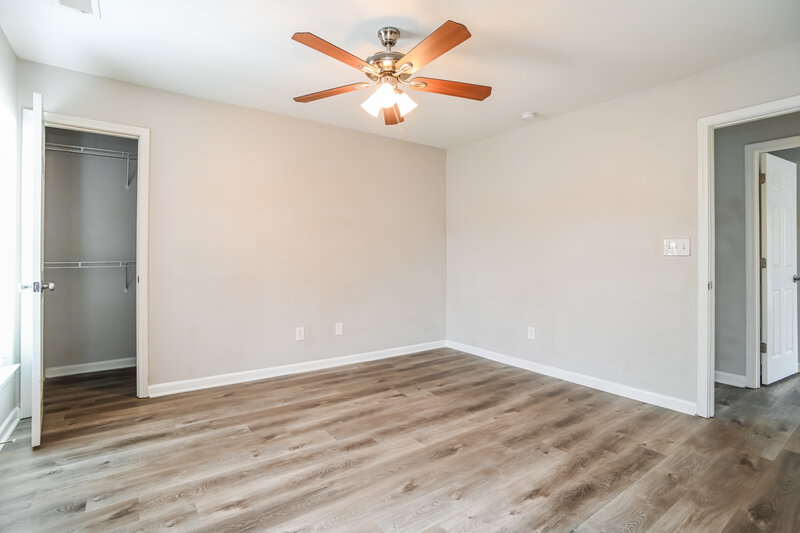 1,905/Mo, 1604 Harland St Charlotte, NC 28216 Main Bedroom View 2