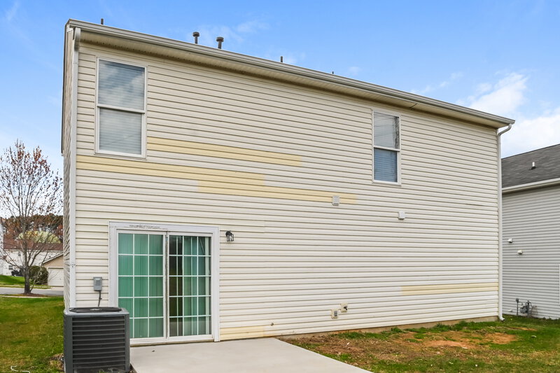 1,905/Mo, 1604 Harland St Charlotte, NC 28216 Rear View 2