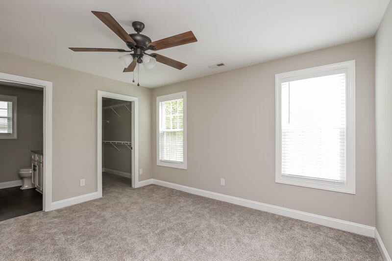 1,940/Mo, 107 S Rose Ave Kannapolis, NC 28083 Main Bedroom View 2