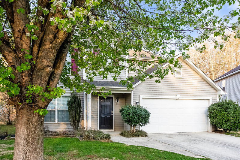 2,070/Mo, 10316 Gold Pan Rd Charlotte, NC 28215 Front View 2