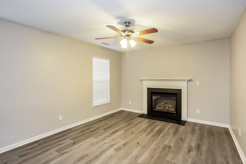 2,070/Mo, 10316 Gold Pan Rd Charlotte, NC 28215 Living Room View