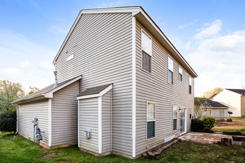 2,070/Mo, 10316 Gold Pan Rd Charlotte, NC 28215 Rear View 2