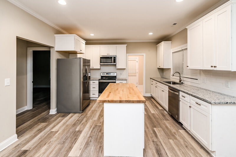 1,960/Mo, 2118 Ravendale St Kannapolis, NC 28083 Kitchen View