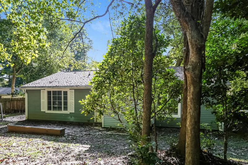 1,850/Mo, 6204 Judas Tree Ln Charlotte, NC 28227 Rear View 2