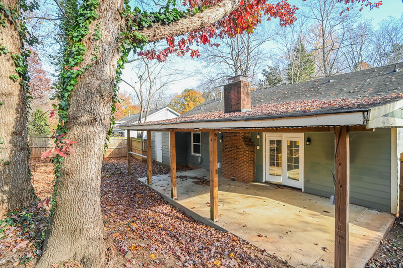 2,070/Mo, 7317 Rockwood Forest Ln Charlotte, NC 28212 Rear View 2