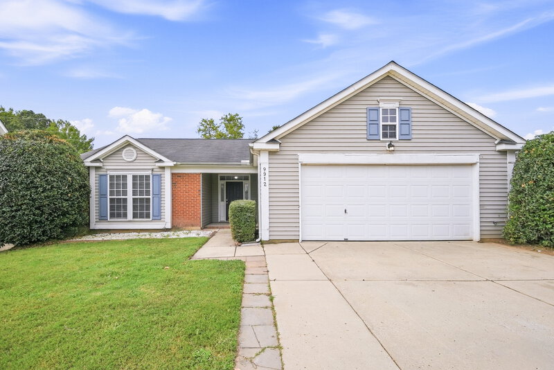 1,980/Mo, 9912 Peppermint Ln Charlotte, NC 28215 External View