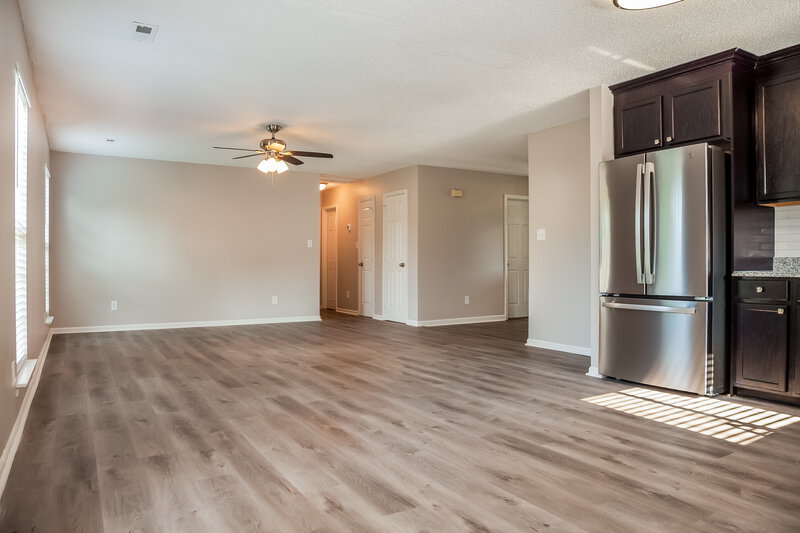 1,875/Mo, 9912 Peppermint Ln Charlotte, NC 28215 Living Room View