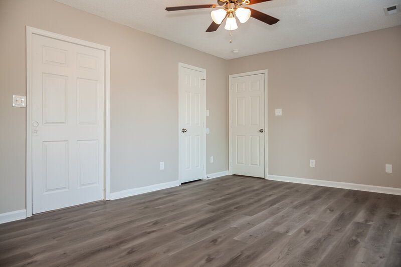 1,875/Mo, 9912 Peppermint Ln Charlotte, NC 28215 Main Bedroom View