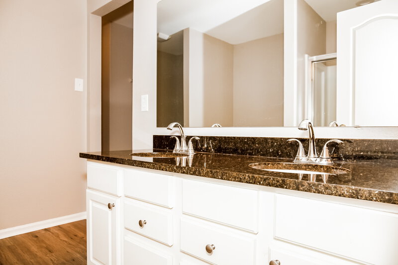 3,120/Mo, 1131 Rainier Ln Gastonia, NC 28052 Main Bathroom View
