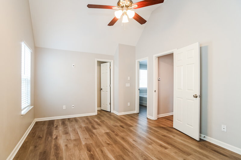 1,845/Mo, 2449 Reid Oaks Dr Charlotte, NC 28208 Main Bedroom View