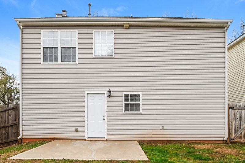 1,845/Mo, 2449 Reid Oaks Dr Charlotte, NC 28208 Rear View 2