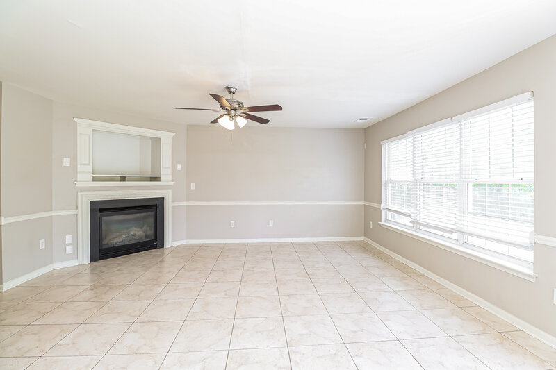2,120/Mo, 112 Bluffton Rd Mooresville, NC 28115 Living Room View