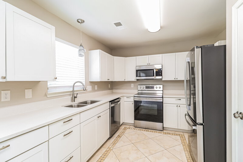 2,120/Mo, 112 Bluffton Rd Mooresville, NC 28115 Kitchen View