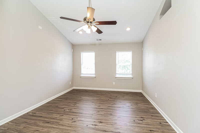 2,120/Mo, 112 Bluffton Rd Mooresville, NC 28115 Main Bedroom View 2