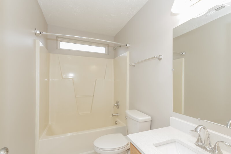 2,225/Mo, 112 Bluffton Rd Mooresville, NC 28115 Bathroom View