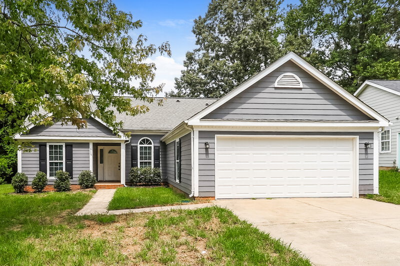 1,980/Mo, 6115 Sunstone Dr Charlotte, NC 28269 External View