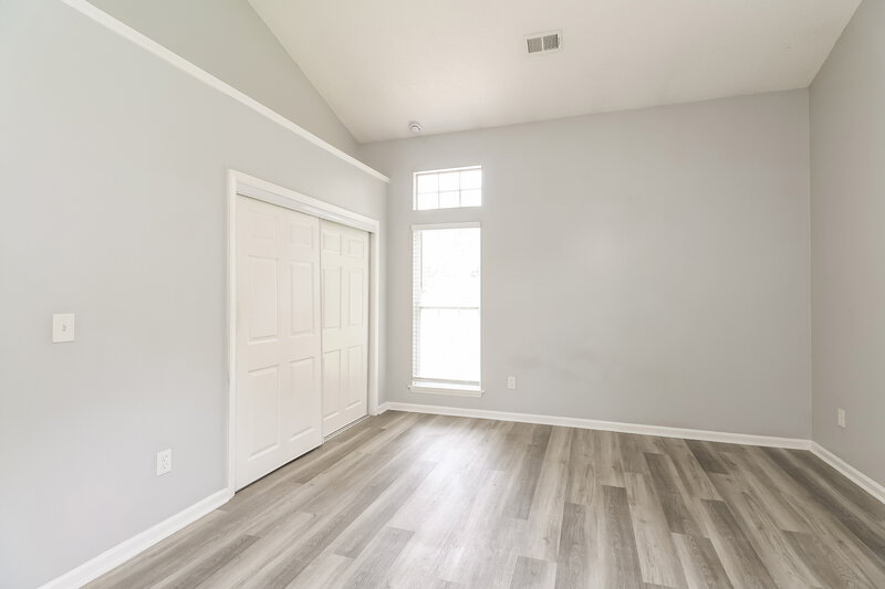 1,980/Mo, 6115 Sunstone Dr Charlotte, NC 28269 Main Bedroom View 2