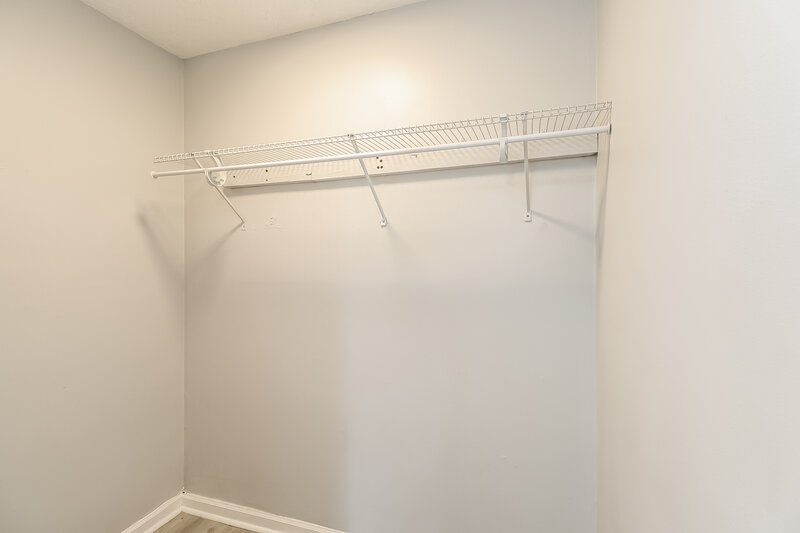 1,980/Mo, 6115 Sunstone Dr Charlotte, NC 28269 Walk In Closet View