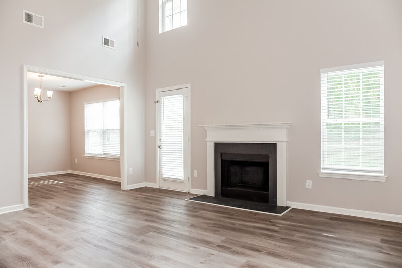 1,875/Mo, 532 Moss Stream Ln Charlotte, NC 28214 Living Room View