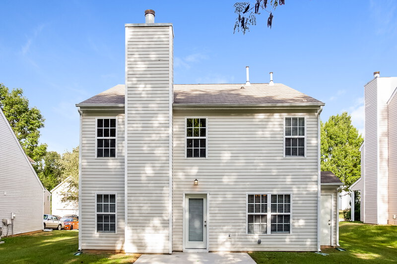 1,875/Mo, 532 Moss Stream Ln Charlotte, NC 28214 Rear View