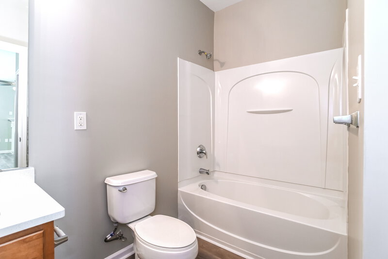 1,870/Mo, 4305 High Shoals Dr Monroe, NC 28110 Bathroom View