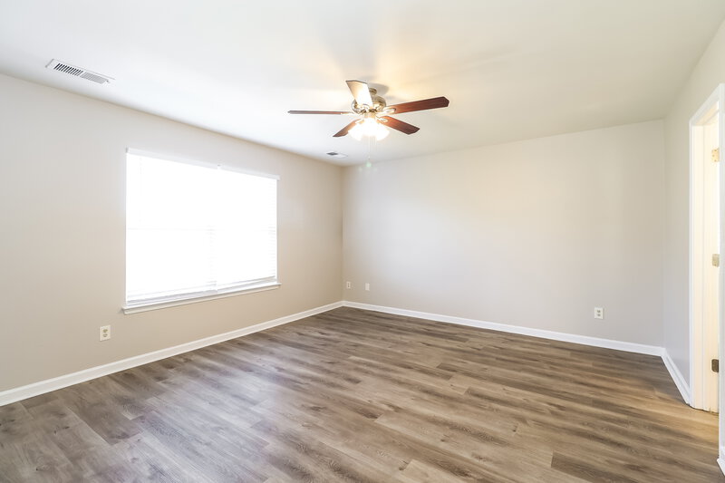 2,080/Mo, 5109 Livermore Ln Charlotte, NC 28227 Main Bedroom View 2