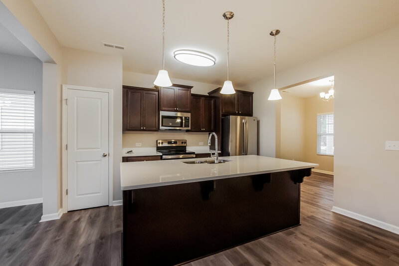 1,800/Mo, 4014 Tersk Dr Midland, NC 28107 Kitchen View 2