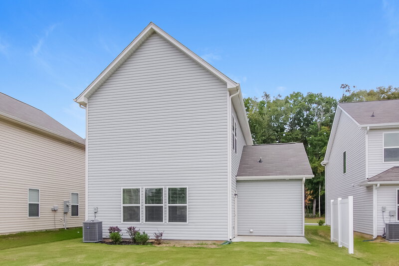 1,800/Mo, 4014 Tersk Dr Midland, NC 28107 Rear View