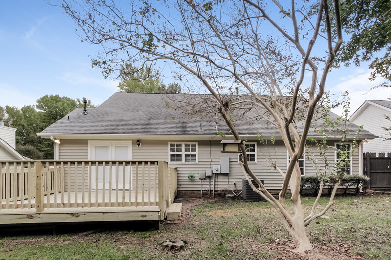 1,775/Mo, 6127 Country Walk Dr Charlotte, NC 28212 Rear View