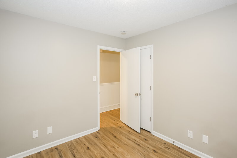 1,850/Mo, 206 Bridge St Lowell, NC 28098 Bedroom View 2