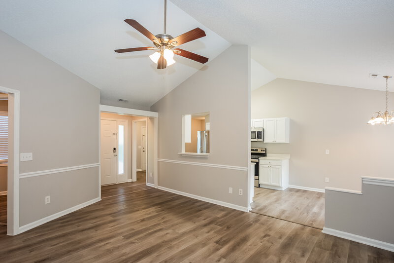 1,980/Mo, 2133 Millstone Ln Monroe, NC 28112 Living Room View 3