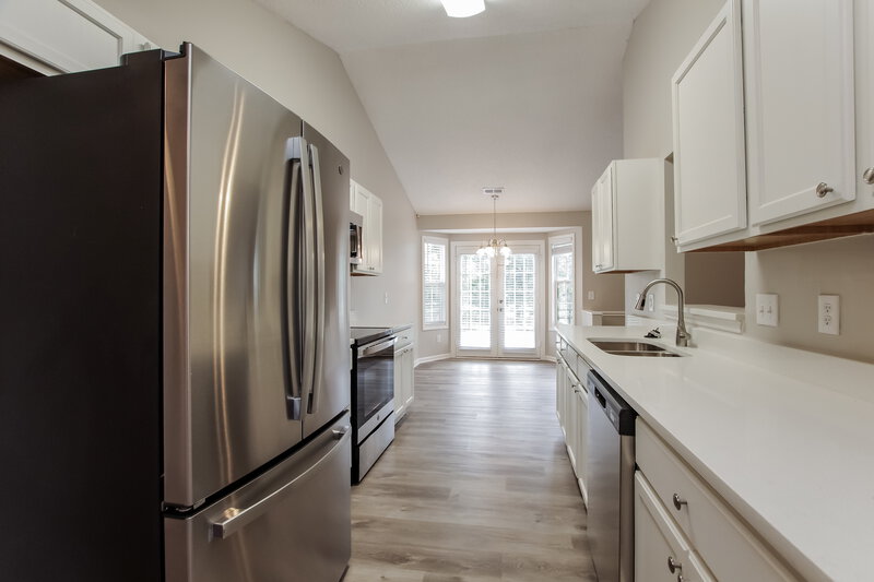 1,910/Mo, 2133 Millstone Ln Monroe, NC 28112 Kitchen View