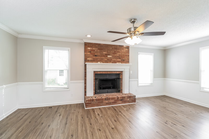 2,245/Mo, 2032 Pine Needle Ct Gastonia, NC 28056 Living Room View