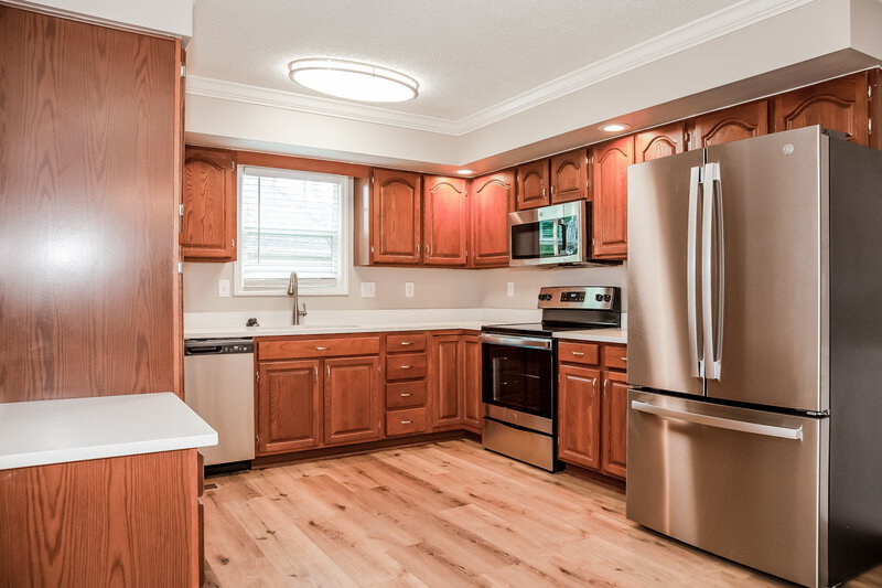 2,400/Mo, 2032 Pine Needle Ct Gastonia, NC 28056 Kitchen View 2