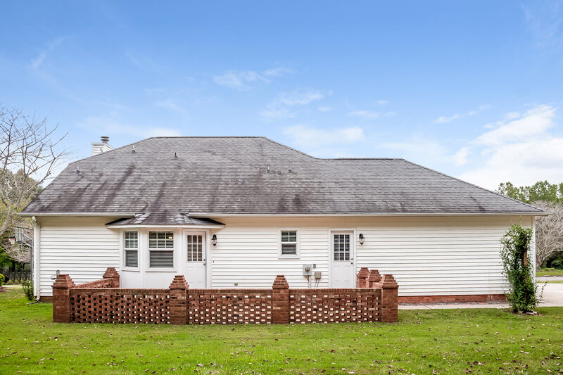 2,400/Mo, 2032 Pine Needle Ct Gastonia, NC 28056 Rear View