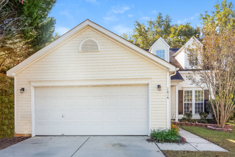 1,985/Mo, 1614 Royal Tree Ct Charlotte, NC 28216 External View