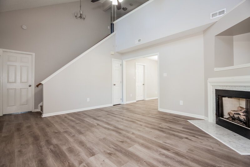 1,985/Mo, 1614 Royal Tree Ct Charlotte, NC 28216 Family Room View