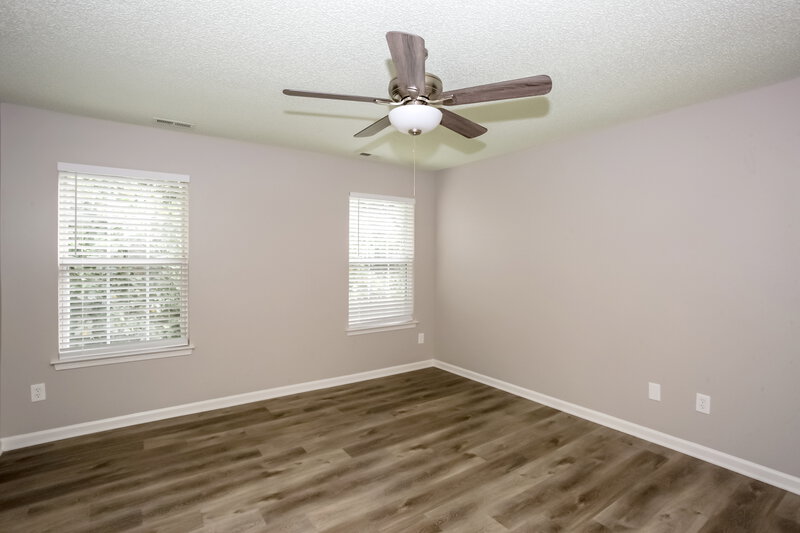 1,860/Mo, 10708 Greatford Ct Charlotte, NC 28215 Main Bedroom View