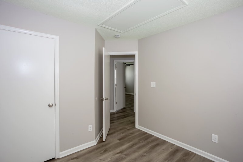 1,860/Mo, 10708 Greatford Ct Charlotte, NC 28215 Bedroom View 2