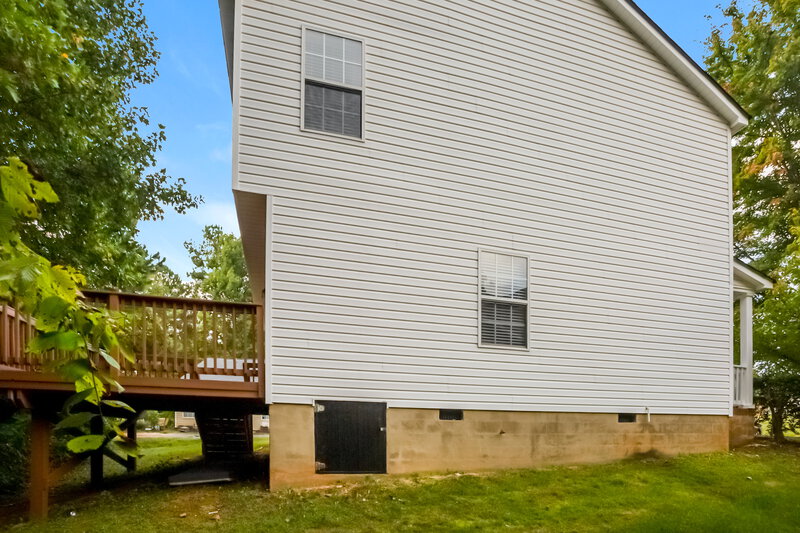 1,860/Mo, 10708 Greatford Ct Charlotte, NC 28215 Rear View