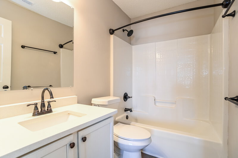 1,970/Mo, 4271 Barley St SW Concord, NC 28027 Bathroom View