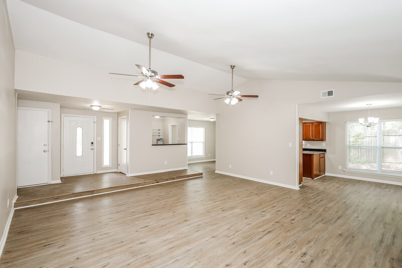 2,440/Mo, 233 Vista Grande Cir Charlotte, NC 28226 Living Room View